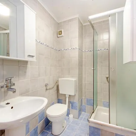 Apartment Tina Vodice